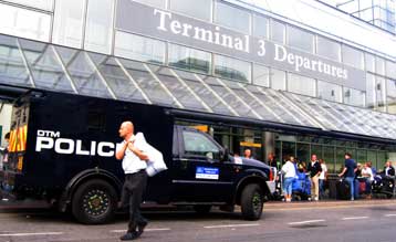 Σχέση της τρομοκρατικής συνωμοσίας με τις επιθέσεις της 7/7 εξετάζεται στη Βρετανία