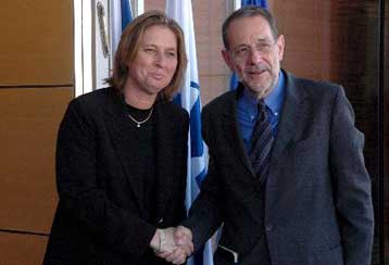 Πολύ σύντομα θα αναπτυχθούν στο νότιο Λίβανο 4.000 στρατιώτες, δήλωσε ο Χ.Σολάνα