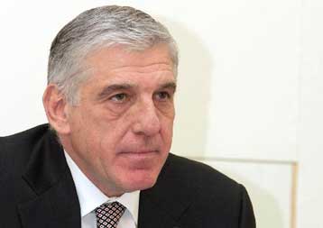 Στη δημοσιότητα δύο επιστολές του Γ.Παπαντωνίου προς τον Γ.Παπανδρέου