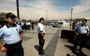 Τρεις τραυματίες από έκρηξη κοντά στην Αγία Σοφία της Κωνσταντινούπολης