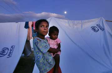 Κλείνουν επ αόριστον τα σχολεία στη Σρι Λάνκα υπό το φόβο αντιποίνων των ανταρτών