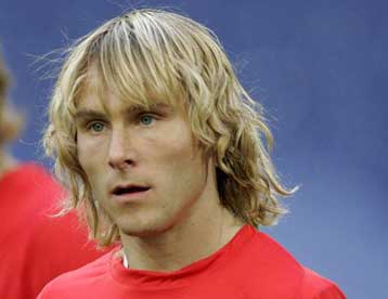 Ο Νέντβεντ λέει «αντίο» στην εθνική Τσεχίας