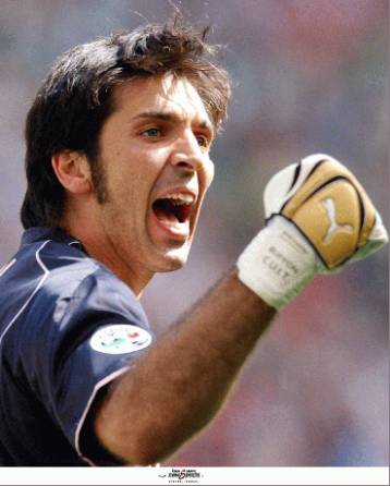 Μένει στη Γιουβέντους αν και μπήκε σε πειρασμό ο Μπουφόν