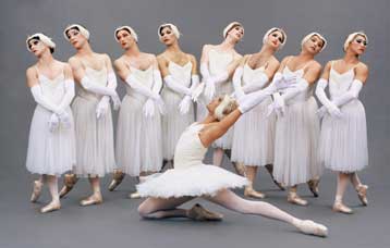 Οι Trocks για τέσσερις μοναδικές παραστάσεις στην Αθήνα