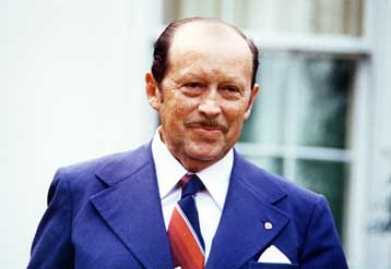 Πέθανε σε ηλικία 93 ετών ο πρώην δικτάτορας της Παραγουάης Αλ.Στρέσνερ