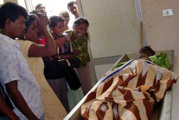 Με αμείωτη ένταση συνεχίζεται η κλιμάκωση των συγκρούσεων στη Σρι Λάνκα