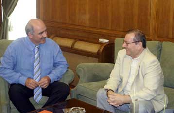 Συνάντηση Μεϊμαράκη – Κολοζώφ για το Μεσανατολικό