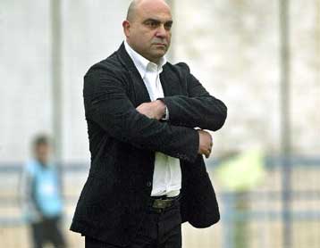 Θράσος και λογική ζήτησε ο Χατζάρας εν όψει Παναθηναϊκού