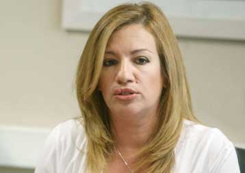 Τους στόχους της για τη νέα τετραετία εξηγεί η υπερνομάρχης Φώφη Γεννηματά