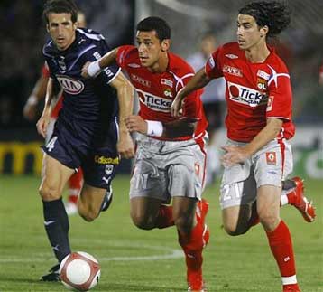 Η Λιόν πήρε τη νίκη από την Μπορντό τέσσερα λεπτά πριν τη λήξη