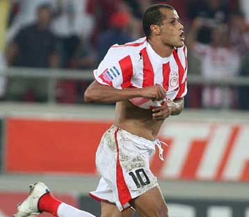 Ο Ριβάλντο κλείνει την ευρωπαϊκή του καριέρα στον Ολυμπιακό