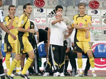 «Και τώρα η Χαρτς» λένε στην ΑΕΚ, αφήνοντας πίσω την ισοπαλία με τον ΠΑΟΚ