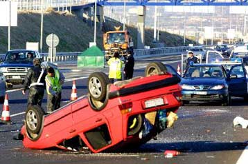 Θανατηφόρα τροχαία σε Ελευσίνα και Χαλάνδρι – Αναζητείται ασυνείδητος οδηγός