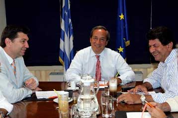 Στη «σφικτή» οικονομική πολιτική επιμένει ο Γ.Αλογοσκούφης