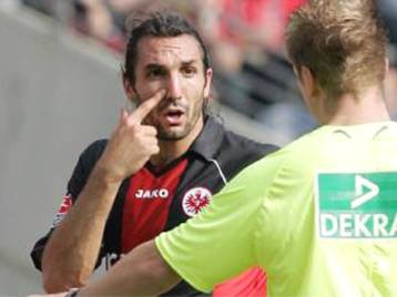 Ντεμπούτο με αποβολή και ποινή μιας αγωνιστικής ο Κυριάκος