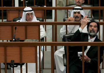 «Κατηγορώ» των Κούρδων κατά Σαντάμ στη δίκη για τη γενοκτονία του 1987