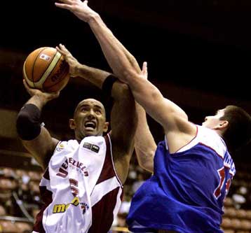 Δεν χάνει την τετράδα η Σερβία, 90-65 τη Βενεζουέλα