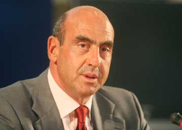 Με τον πρωθυπουργό συναντήθηκε ο υπουργός Πολιτισμού Γ.Βουλγαράκης