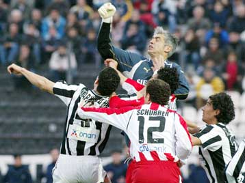 Χωρίς οπαδούς φιλοξενουμένων τα ντέρμπι Ολυμπιακού-ΠΑΟΚ σε «Καραϊσκάκη», Τούμπα