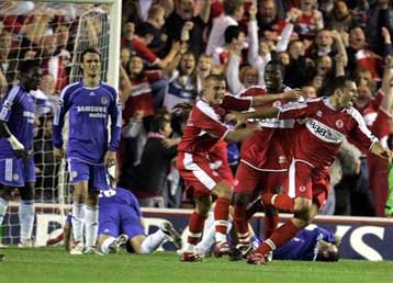 Νωρίς η πρώτη ήττα της Τσέλσι, διπλασίασε τις νίκες της η Μάντσεστερ Γιουνάιτεντ