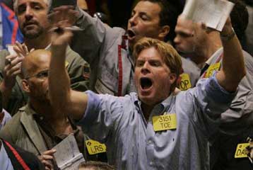 Ενισχύεται το πετρέλαιο εν μέσω ανησυχιών για την παραγωγή στον Κόλπο του Μεξικού