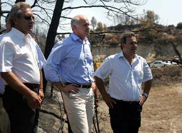 Για πλήρη ανευθυνότητα της κυβέρνησης μίλησε ο Γ.Παπανδρέου από την Χαλκιδική