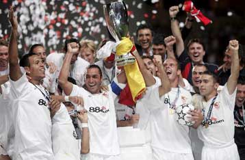 Η Σεβίλλη σκόρπισε τη Μπαρτσελόνα 3-0 στο Super Cup