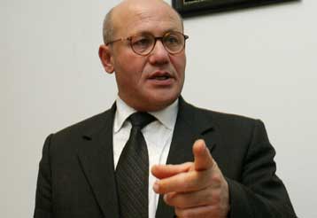 «Φωνάζει» ο Ταλάτ για το ρόλο της Κύπρου στη διεθνή ειρηνευτική δύναμη του Λιβάνου