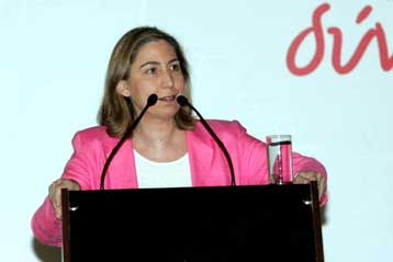 Αλλοθι για τη ΝΔ η διγλωσσία στο ΠΑΣΟΚ, λέει η Μ.Ξενογιαννακοπούλου