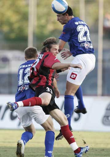 Αυτογκόλ του Κόλτση έδωσε στο Αιγάλεω την πρώτη νίκη και άφησε την Καλαμαριά τελευταία