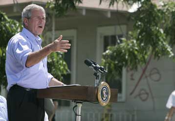 Στις ακτές της Φλόριντα κατευθύνεται ενισχυμένος ο τυφώνας Ερνέστο