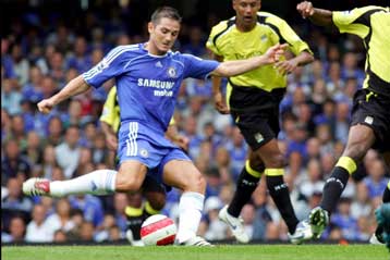 Ποδοσφαιριστές χρησιμοποιούν τα παιδιά τους ως «κιτ επιδιόρθωσης»