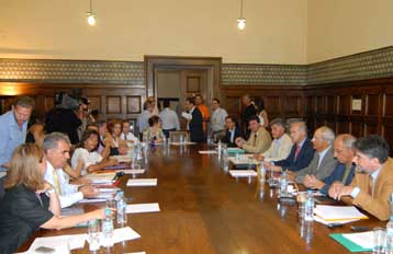 Η κυβέρνηση οδηγεί τους πολίτες στη φτώχεια, τόνισε ο πρόεδρος του ΠΑΣΟΚ