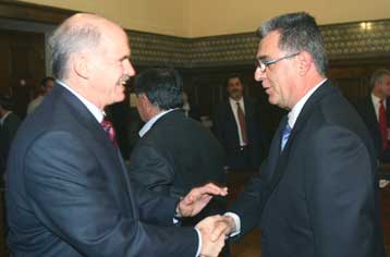 Συναντήσεις του Γ.Παπανδρέου με ΑΔΕΔΥ και ΠΑΣΕΓΕΣ