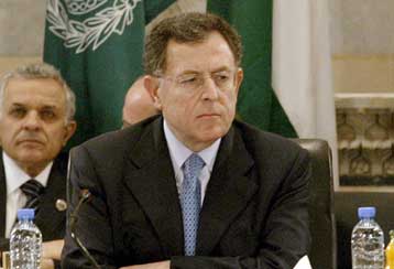 Σκληραίνει τη στάση του έναντι του Ισραήλ ο πρωθυπουργός του Λιβάνου