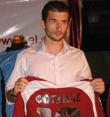 Φιλική ισοπαλία της Λάρισας με τον ΠΑΣ Γιάννινα με πρώτη εμφάνιση του Φωτάκη