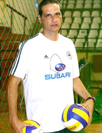 Ο Παναθηναϊκός 3-1 σετ τη Ντιναμό Βουκουρεστίου υπό το βλέμμα του Ντο Σάντος