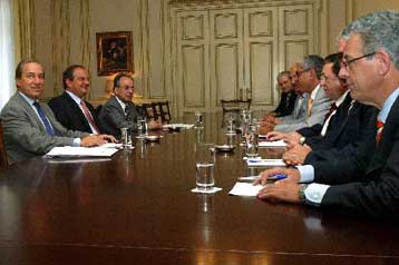 Συναντήσεις Καραμανλή με ΕΣΕΕ και ΠΑΣΕΓΕΣ ενόψει ΔΕΘ