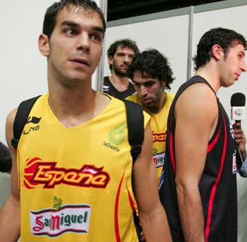 Εγκώμια των Ισπανών πριν από τη «μάχη» του τελικού