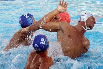 Με το ένα πόδι στην εξάδα της Ευρώπης η εθνική πόλο παρά την ήττα από την Ουγγαρία