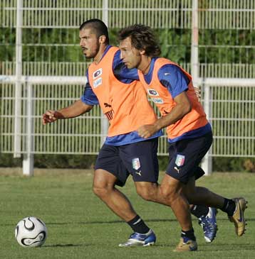 Με μνήμες Μουντιάλ στο «Σταντ ντε Φρανς», για το 1000ό γκολ διαγωνίζονται οι Ισπανοί