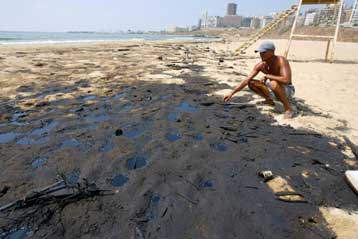 Στρατηγική για τη σωτηρία της Μεσογείου προτείνει η Κομισιόν
