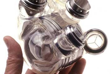 Tεχνητή καρδιά εγκρίθηκε υπό περιορισμούς στις ΗΠΑ