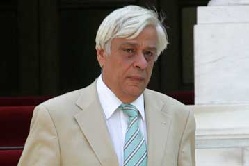 Νέοι διαξιφισμοί μεταξύ υπουργείου Εσωτερικών και ΠΑΣΟΚ για τους συμβασιούχους