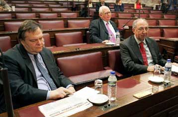 Έντονη αντιπαράθεση στη Βουλή για την υπόθεση των υποκλοπών