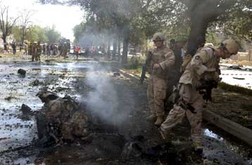 Πολύνεκρη επίθεση αυτοκτονίας κοντά στην αμερικανική πρεσβεία στην Καμπούλ