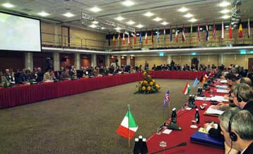 Συμφωνία των χωρών του ΝΑΤΟ για ενίσχυση της ειρηνευτικής δύναμης στο Αφγανιστάν