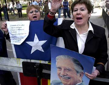 Αρση της ασυλίας του Πινοτσέτ για μια ακόμα υπόθεση ανθρωπίνων δικαιωμάτων