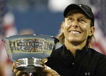 «Αντίο» της Ναβρατίλοβα στα κορτ με τίτλο στο μικτό διπλό