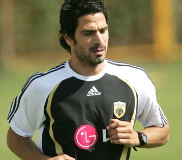 Πρώτη γνωριμία του Ακη Ζήκου με Φερέρ και συμπαίκτες